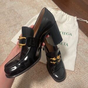 BOTTEGA VENETA LEATHER PUMPS / BRAND NEW / SIZE 40 IT / AUTHENTIC